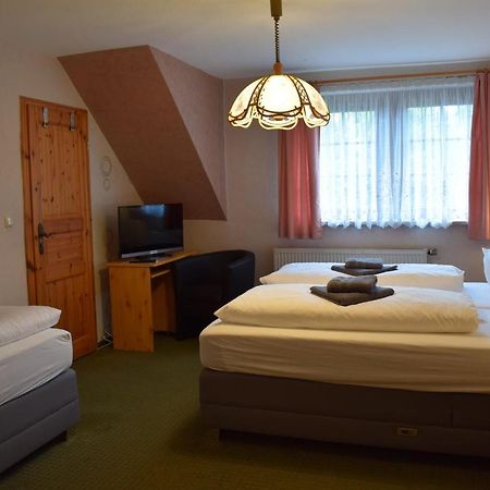 Landhotel "Lichte Aue" Lichtenau Stutzengrun 外观 照片