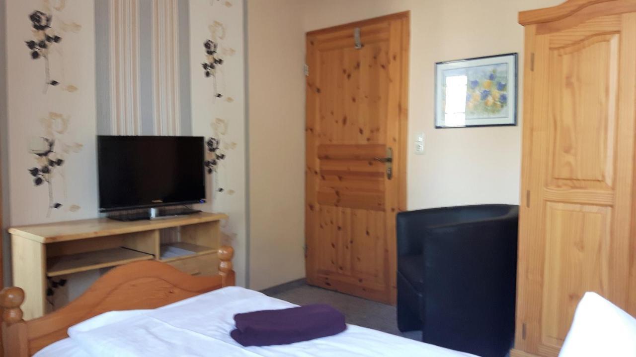 Landhotel "Lichte Aue" Lichtenau Stutzengrun 外观 照片